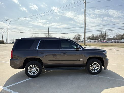 Used 2016 Chevrolet Tahoe LS RWD image 5