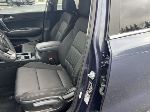 Used 2020 Kia Sportage LX image 10