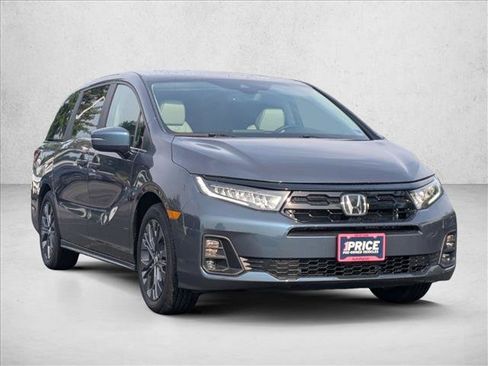 Certified 2026 Honda Odyssey Touring image 3