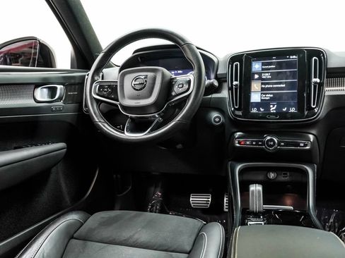 Used 2021 Volvo XC40 T5 R-Design w/ Protection Package Premier AWD/4WD image 24