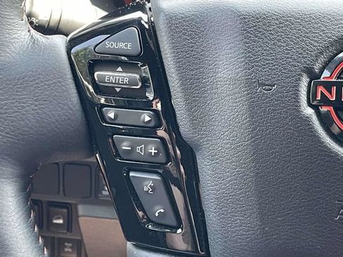 Used 2025 Nissan Frontier PRO-4X w/ Pro Premium Package AWD/4WD image 18
