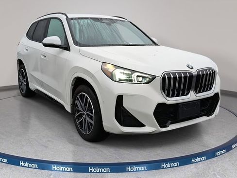 Certified 2025 BMW X1 xDrive28i image 3