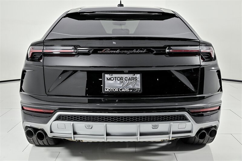 Used 2021 Lamborghini Urus AWD/4WD image 8