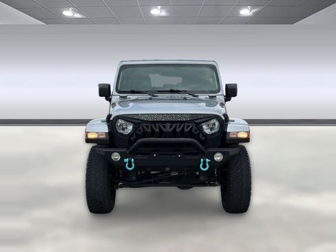 Used 2021 Jeep Wrangler Unlimited Sahara AWD/4WD image 6