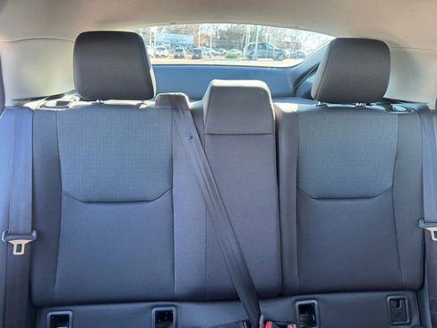 Used 2025 Toyota Prius LE image 9