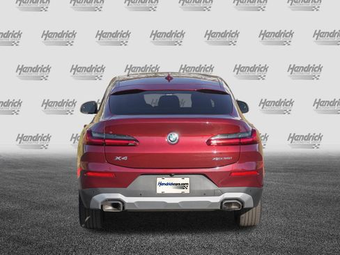 Used 2025 BMW X4 xDrive30i image 8