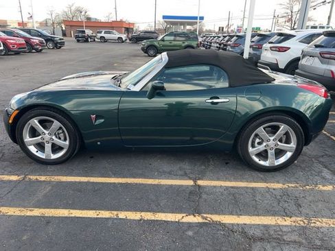 Used 2006 Pontiac Solstice Convertible w/ Premium Package image 6