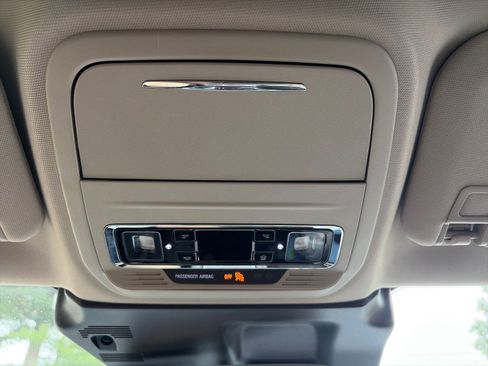 Used 2025 Lincoln Corsair AWD w/ Equipment Group 101A image 29
