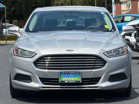 Used 2016 Ford Fusion SE FWD image 8
