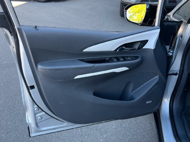 Used 2020 Chevrolet Bolt Premier w/ Infotainment Package FWD image 25