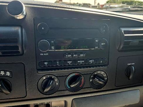 Used 2006 Ford F250 XLT image 15