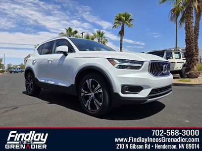 Used 2022 Volvo XC40 T5 Inscription w/ Advanced Package