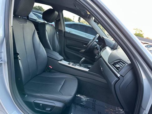 Used 2014 BMW 320i Sedan RWD image 28