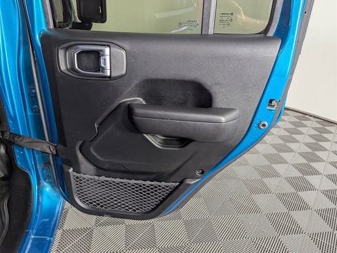 Used 2019 Jeep Wrangler Unlimited Sport S image 31