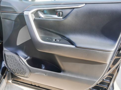 Used 2024 Toyota RAV4 Adventure image 27