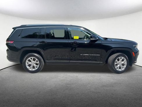 Used 2023 Jeep Grand Cherokee L Limited AWD/4WD image 18