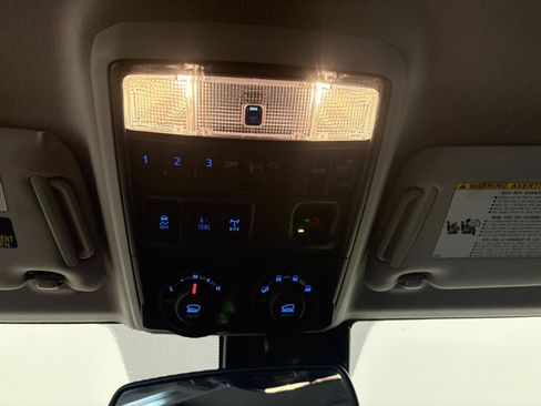 Used 2024 Toyota 4Runner TRD Off-Road Premium w/ Moonroof Package AWD/4WD image 28