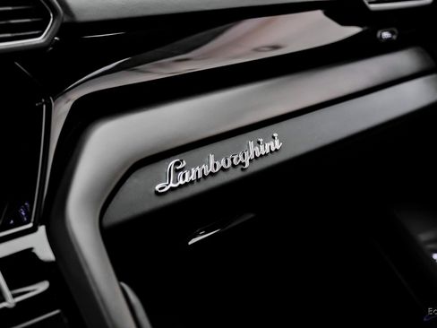 Used 2024 Lamborghini Urus S image 68