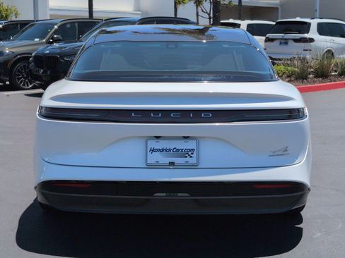 Used 2025 Lucid Air Grand Touring AWD/4WD image 9