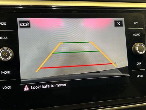 Certified 2022 Volkswagen Atlas SE image 25