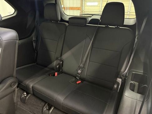 Used 2025 Buick Enclave Preferred AWD/4WD image 22