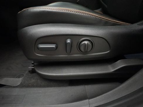 Used 2023 GMC Terrain AT4 w/ Tech Package AWD/4WD image 29