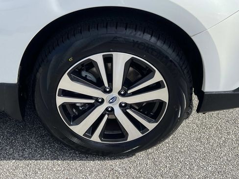 Used 2018 Subaru Outback 2.5i Limited image 12