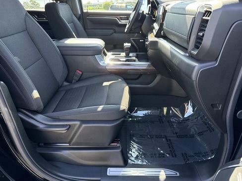 Used 2025 Chevrolet Silverado 1500 RST AWD/4WD image 19