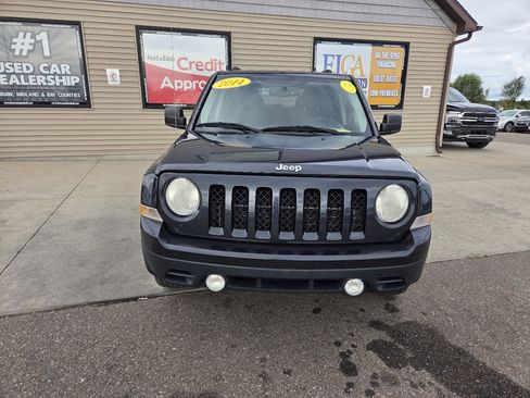 Used 2014 Jeep Patriot Latitude image 2
