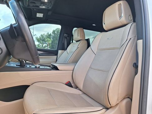 Used 2022 Cadillac Escalade ESV Premium Luxury AWD/4WD image 27