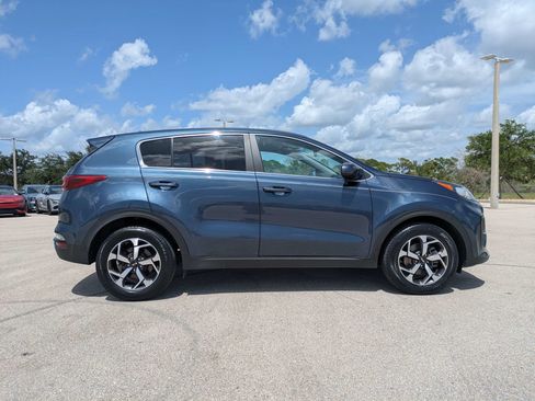 Used 2022 Kia Sportage LX FWD image 4