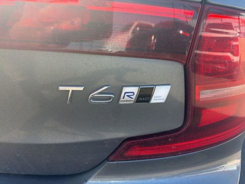 Used 2020 Volvo S90 T6 R-Design w/ Advanced Package image 16