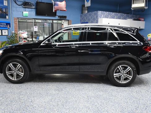 Used 2020 Mercedes-Benz GLC 300 4MATIC w/ Multimedia Package image 8