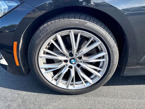 Used 2024 BMW 330i Sedan w/ Convenience Package RWD image 31