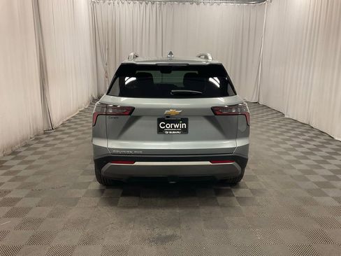 Used 2025 Chevrolet Equinox LT w/ Convenience Package II image 5