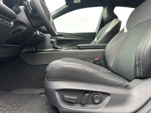 Certified 2025 Toyota Camry SE w/ Convenience Package image 26