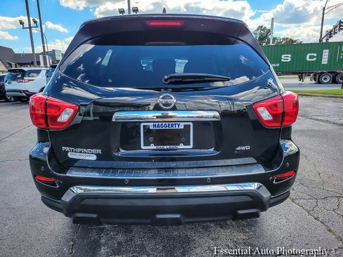 Used 2020 Nissan Pathfinder S AWD/4WD image 5