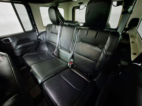 Used 2023 Jeep Wrangler Unlimited Rubicon 4xe w/ Safety Group image 22