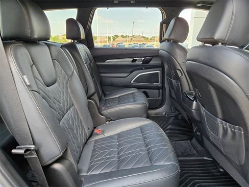 Used 2023 Kia Telluride EX X-Line image 24