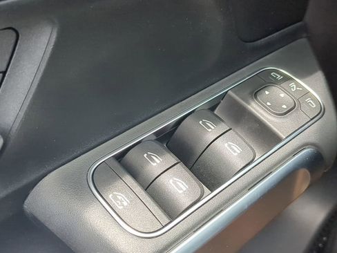 New 2025 Mercedes-Benz GLB 250 GLB 250 image 11