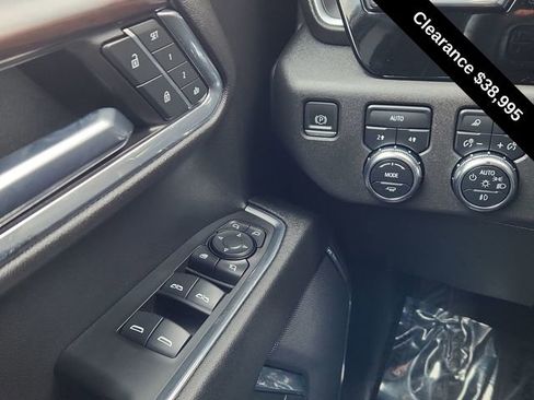 Used 2024 GMC Sierra 1500 SLT image 35