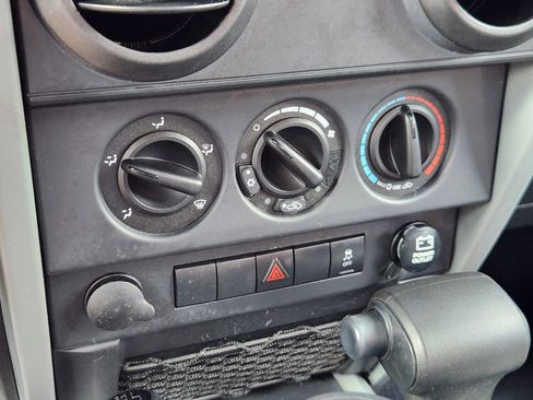 Used 2010 Jeep Wrangler Sport AWD/4WD image 32