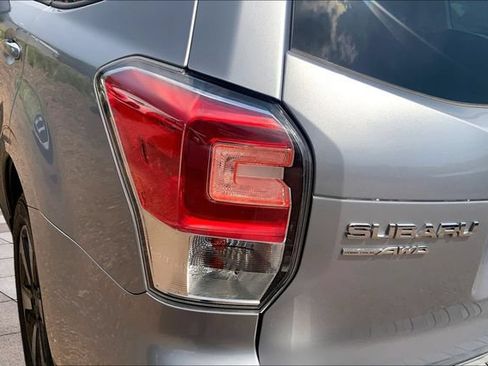 Used 2017 Subaru Forester 2.5i Premium AWD/4WD image 29