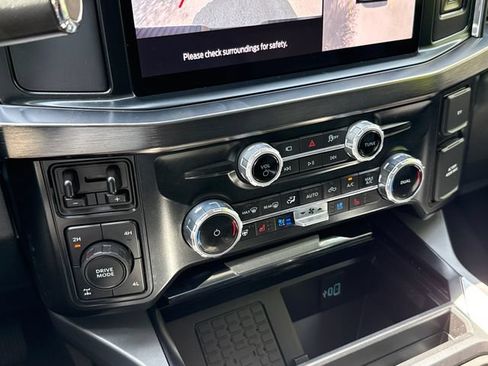 Certified 2025 Ford F250 Lariat w/ FX4 Off-Road Package AWD/4WD image 26