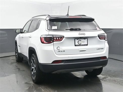 Used 2024 Jeep Compass Limited image 56