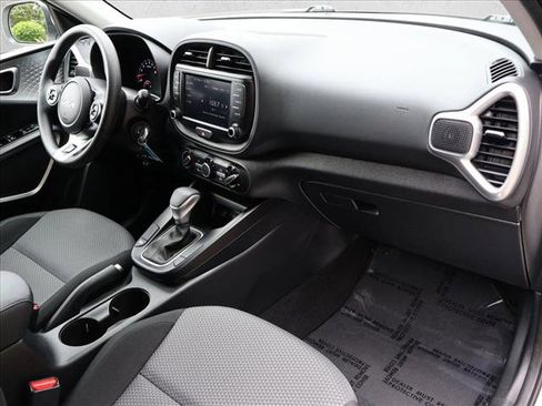 Used 2022 Kia Soul LX w/ Technology Package FWD image 29
