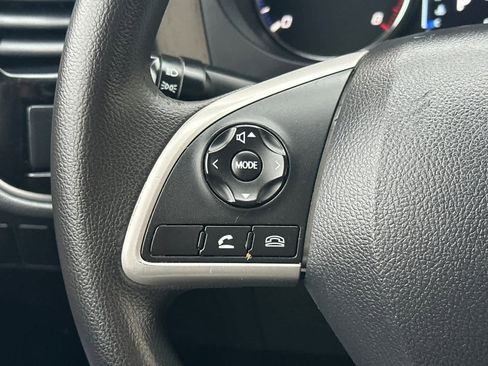 Used 2019 Mitsubishi Outlander ES image 26