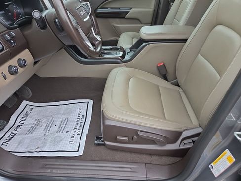 Used 2020 GMC Canyon SLT w/ Driver Alert Package image 19