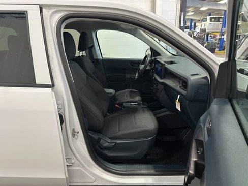 Used 2025 Ford Maverick XL image 11