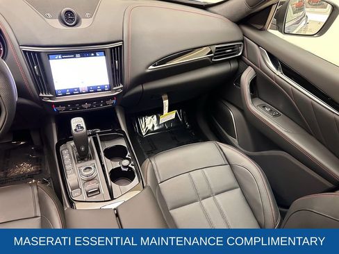Used 2024 Maserati Levante GT Ultima AWD/4WD image 25